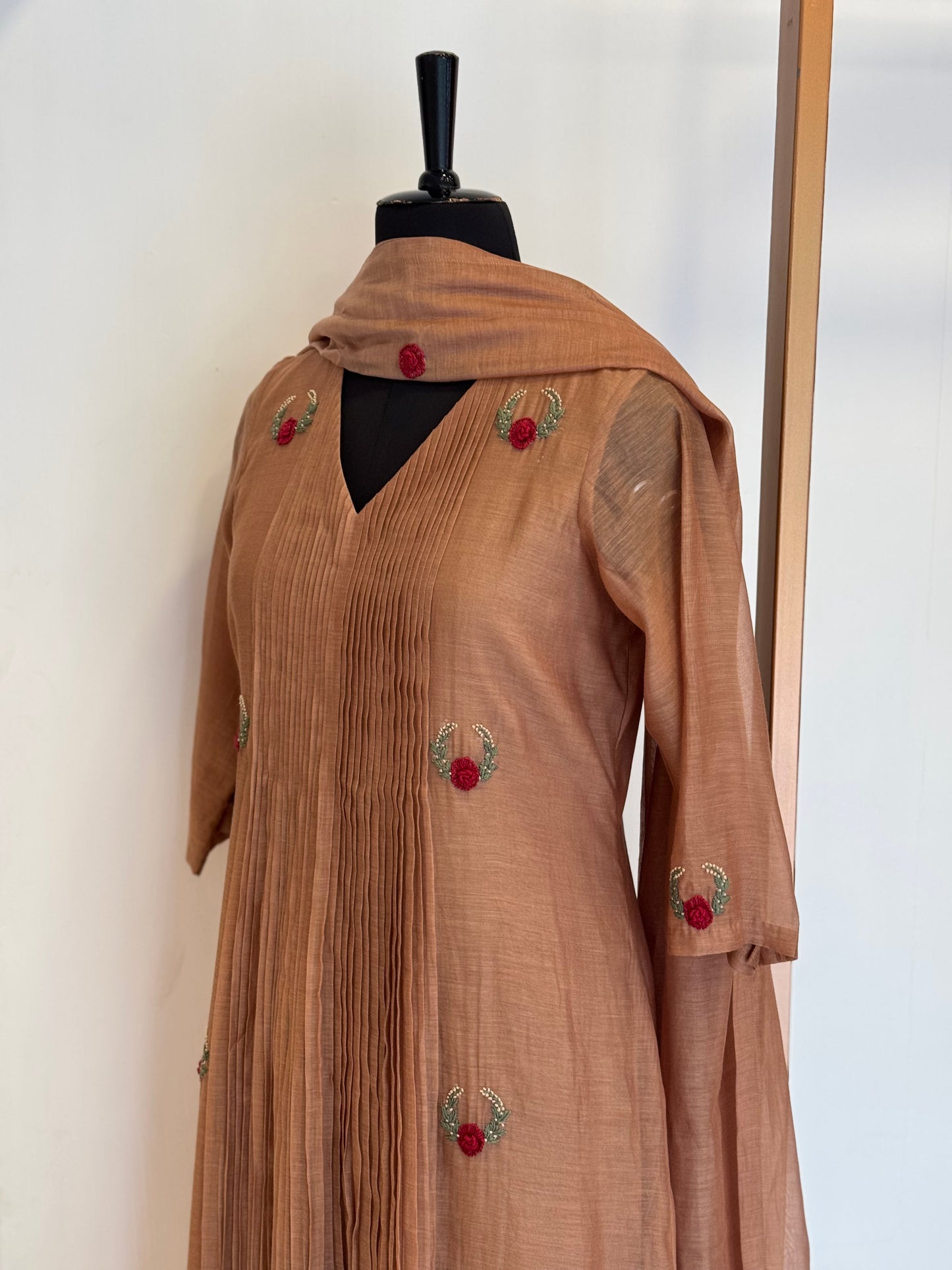 Roz Kurta Set