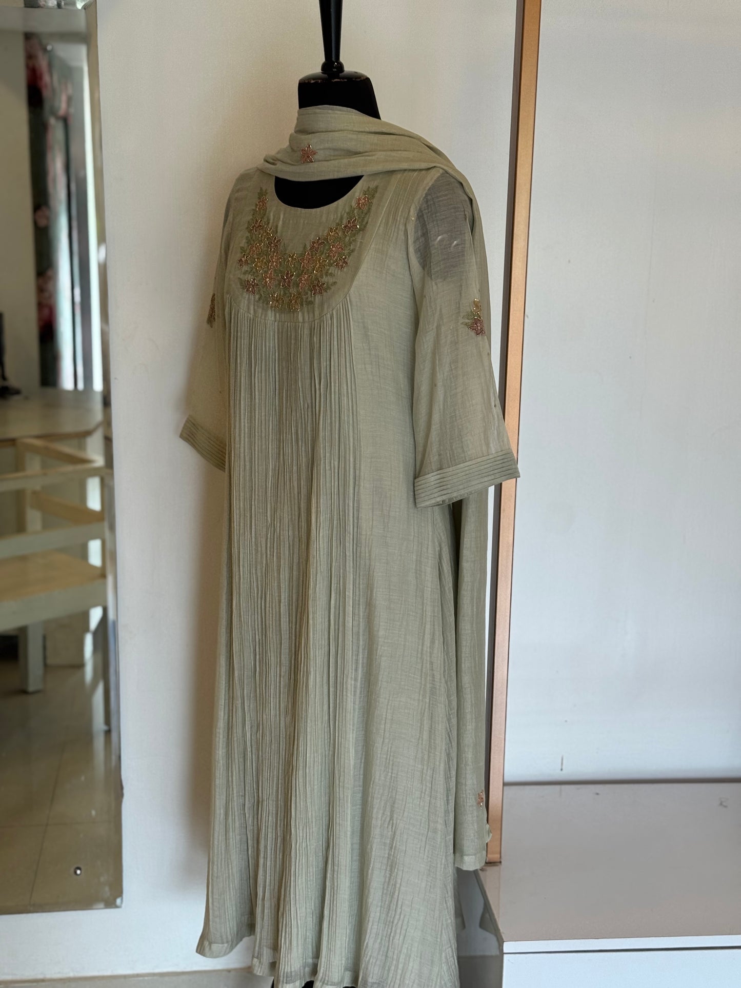 Bea - Ice Applique Kurta Set