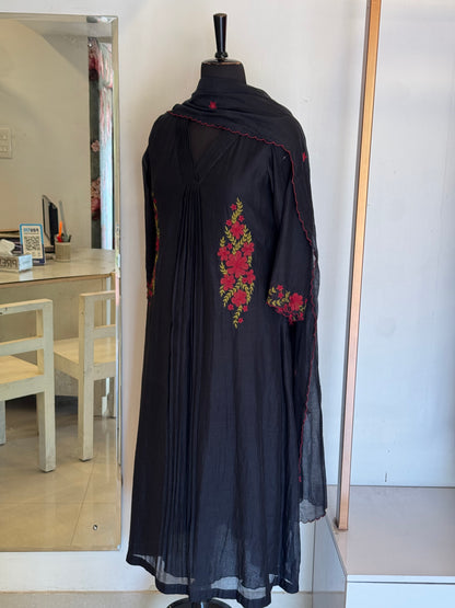 Black Iris Kurta Set