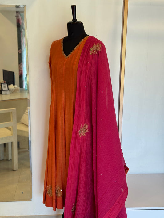 Niara Anarkali Set