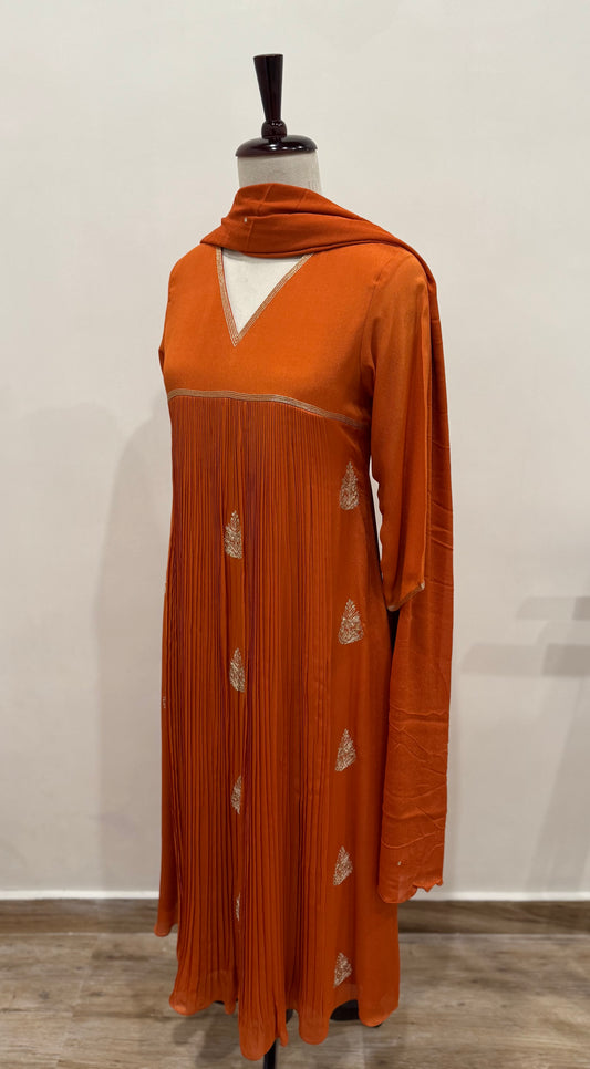 Varinya - Crepe Georgette Kurta Set