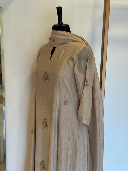 Ezra - Ivory Applique Mul Chanderi Kurta Set
