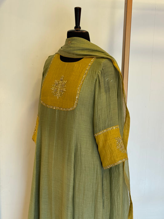 Vihaana Green Kurta Set