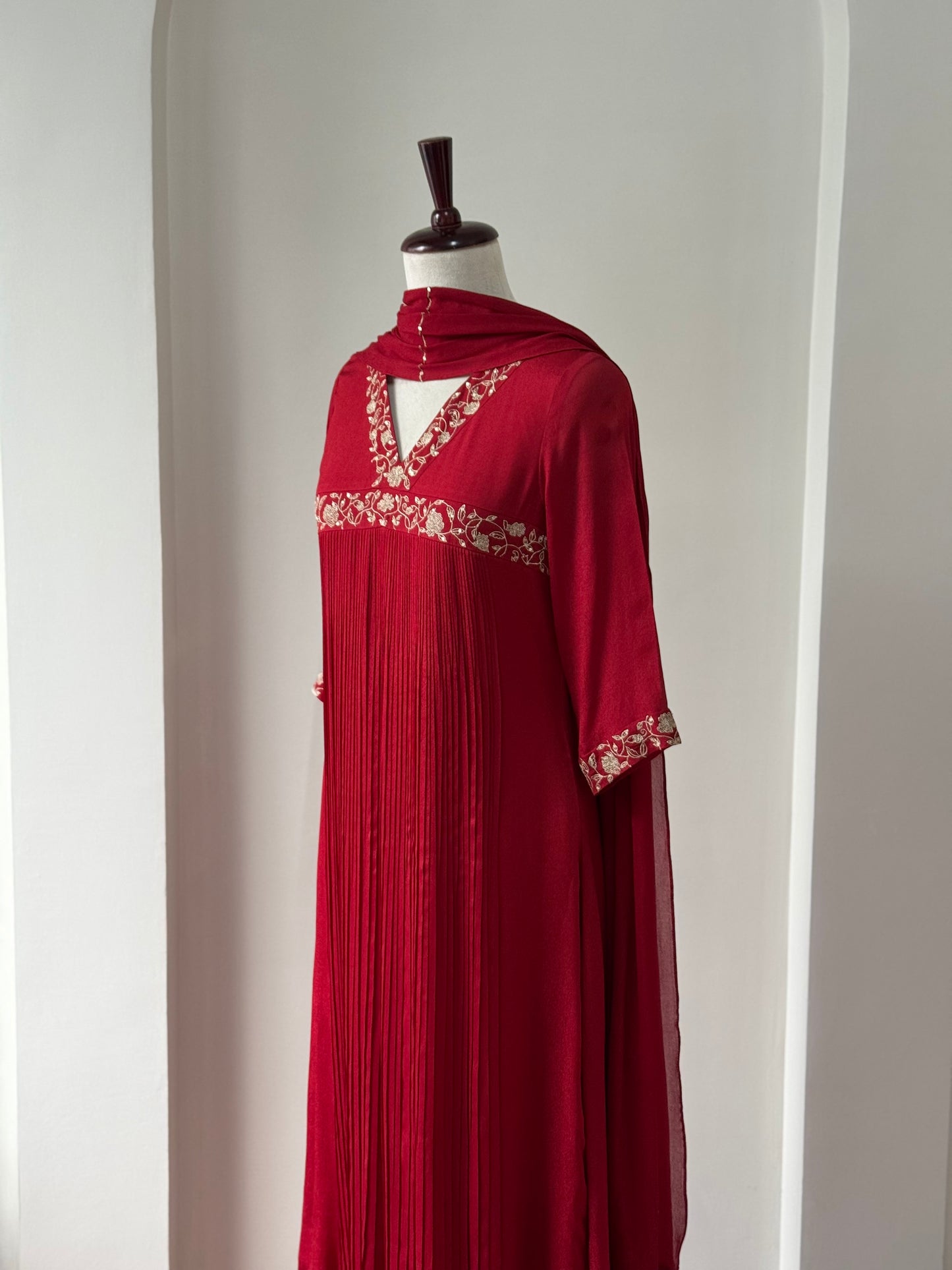 Tinsel - Crepe Georgette Kurta Set
