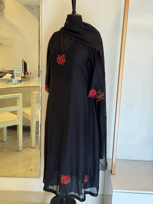 Black Lily Kurta Set