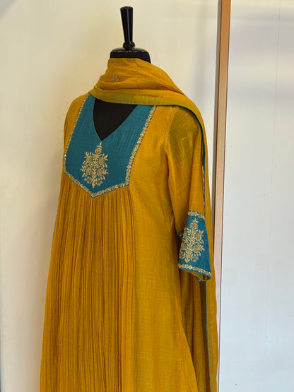 Vihaana Yellow Kurta Set