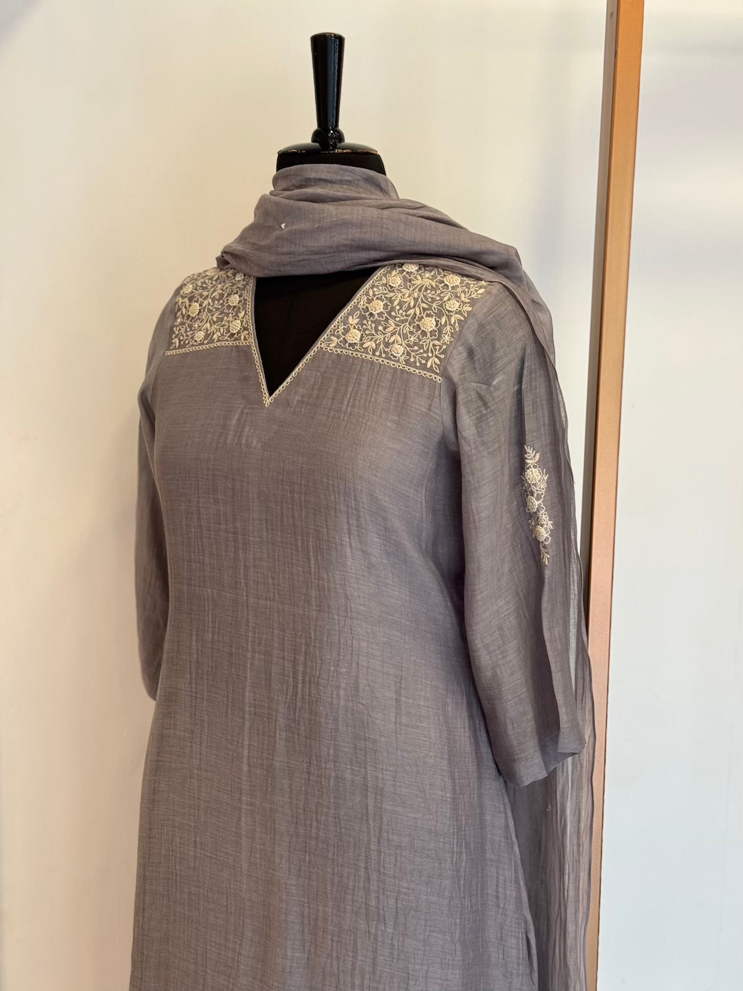 Grey Pearl and Thread work Chanderi Kurta Set - Thea